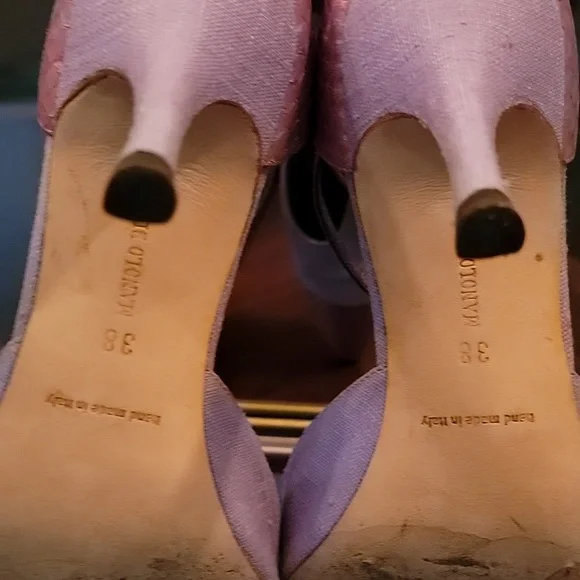 Manolo Blahnik heels - Picture 5 of 8